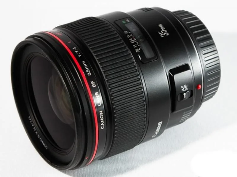 Canon EF 35mm F/1.4 L USM