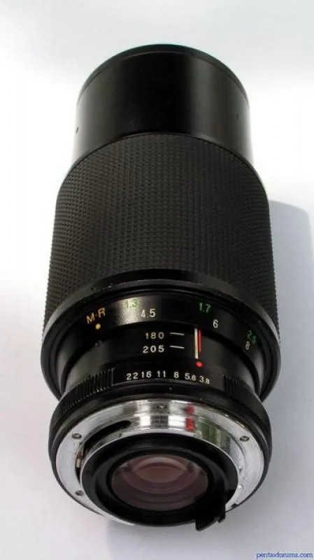 Vivitar 75-205mm F/3.8 MC Macro Focusing Zoom Kiron