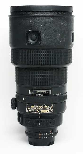 Nikon AF-I Nikkor 300mm F/2.8 D IF ED
