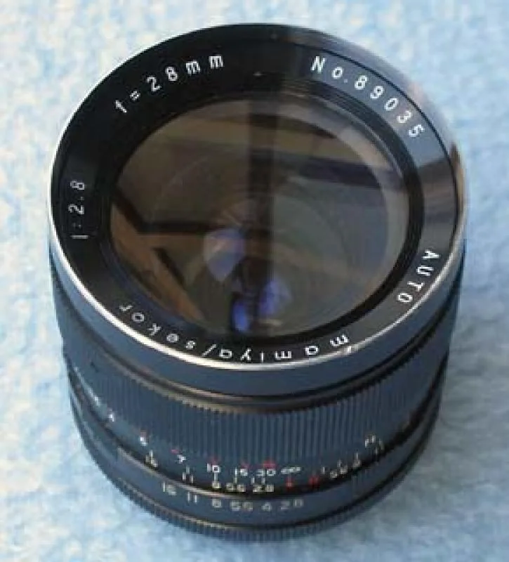 Mamiya/Sekor Auto 28mm F/2.8