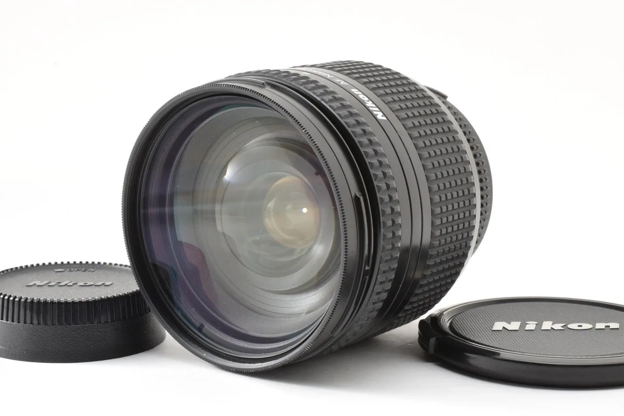 Nikon AF Nikkor 24-120mm F/3.5-5.6D IF
