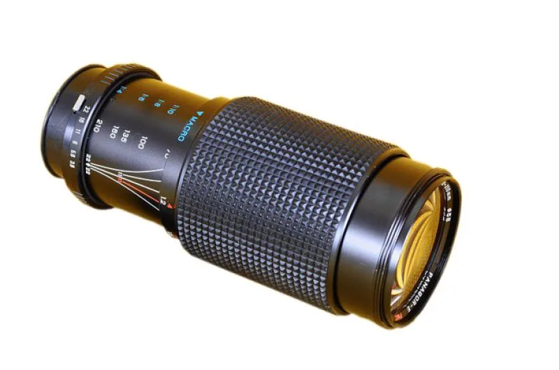 Panagor-E 70-210mm F/3.8 PMC Auto Tele Zoom