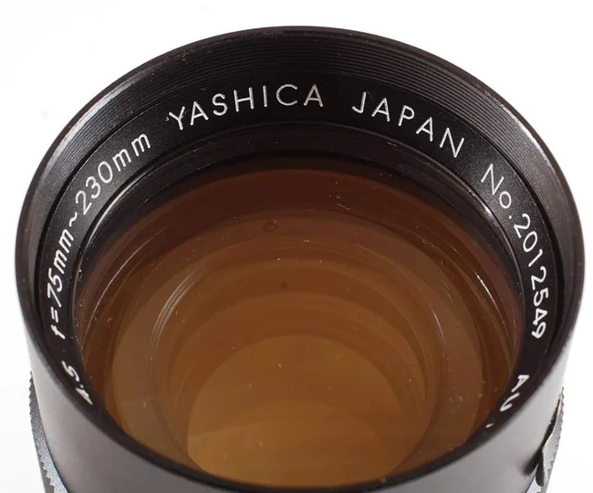 Yashica Auto Yashinon Zoom 75-230mm F/4.5