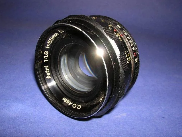 Petri C.C Auto 55mm F/1.8