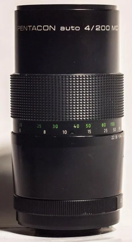 Pentacon 200mm F/4 Auto MC 6 Blades
