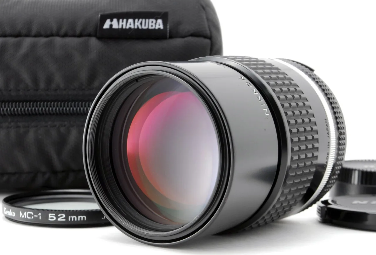 Nikon Nikkor 135mm F/2.8