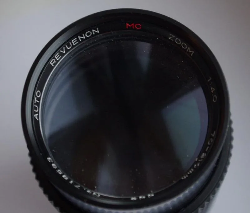 Revuenon 70-210mm F/4 MC Auto Zoom