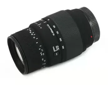 Sigma 70-300mm F/4-5.6 DG Macro